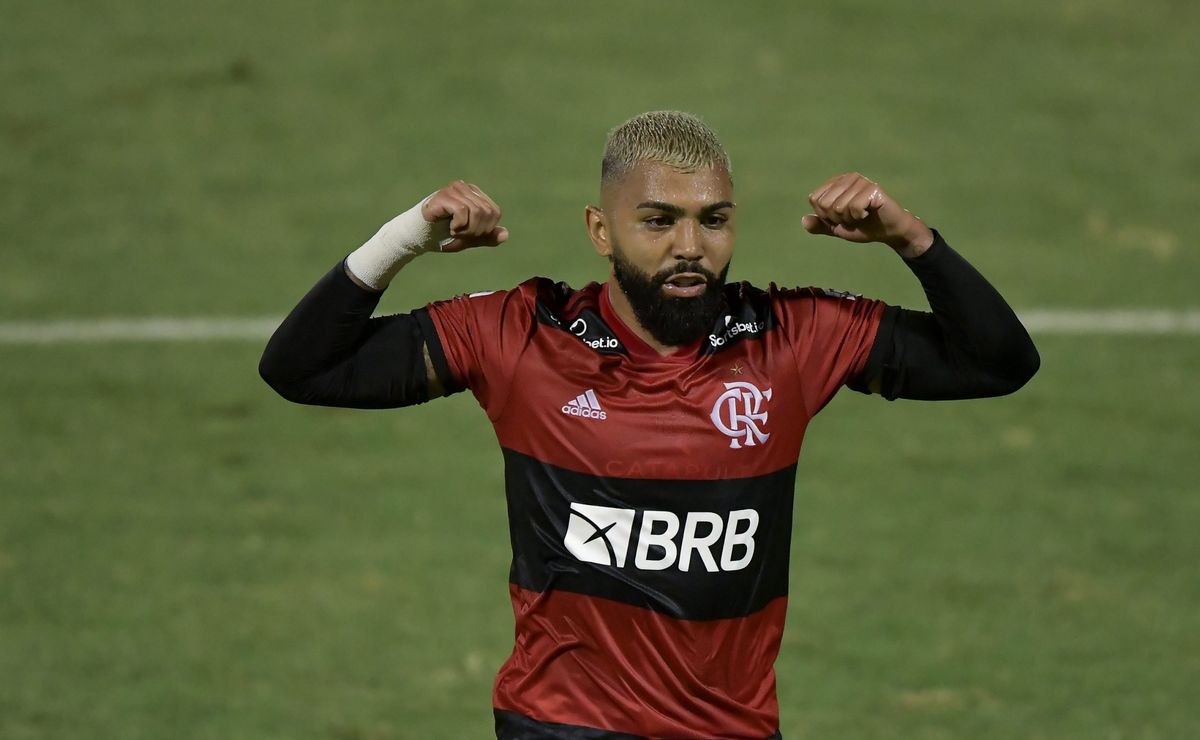 Saída de Gabigol do Flamengo: Atacante Decide Futuro e Notifica Palmeiras