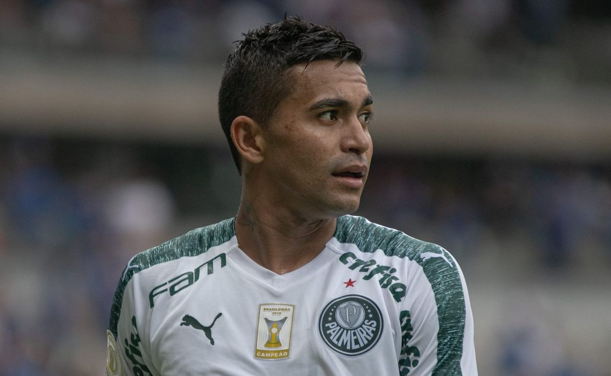 Ademir da Guia solicita volta de Dudu ao time titular do Palmeiras