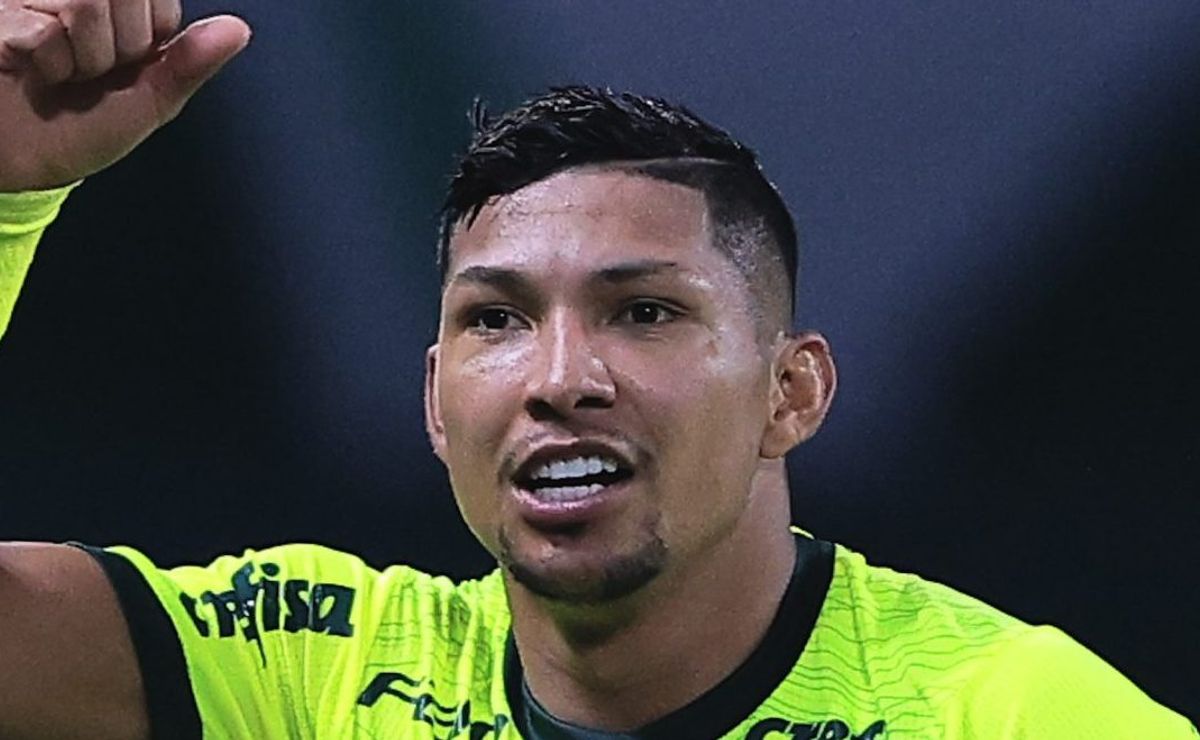 Rony supera Evair e alcança 9º lugar entre os maiores artilheiros do Palmeiras.