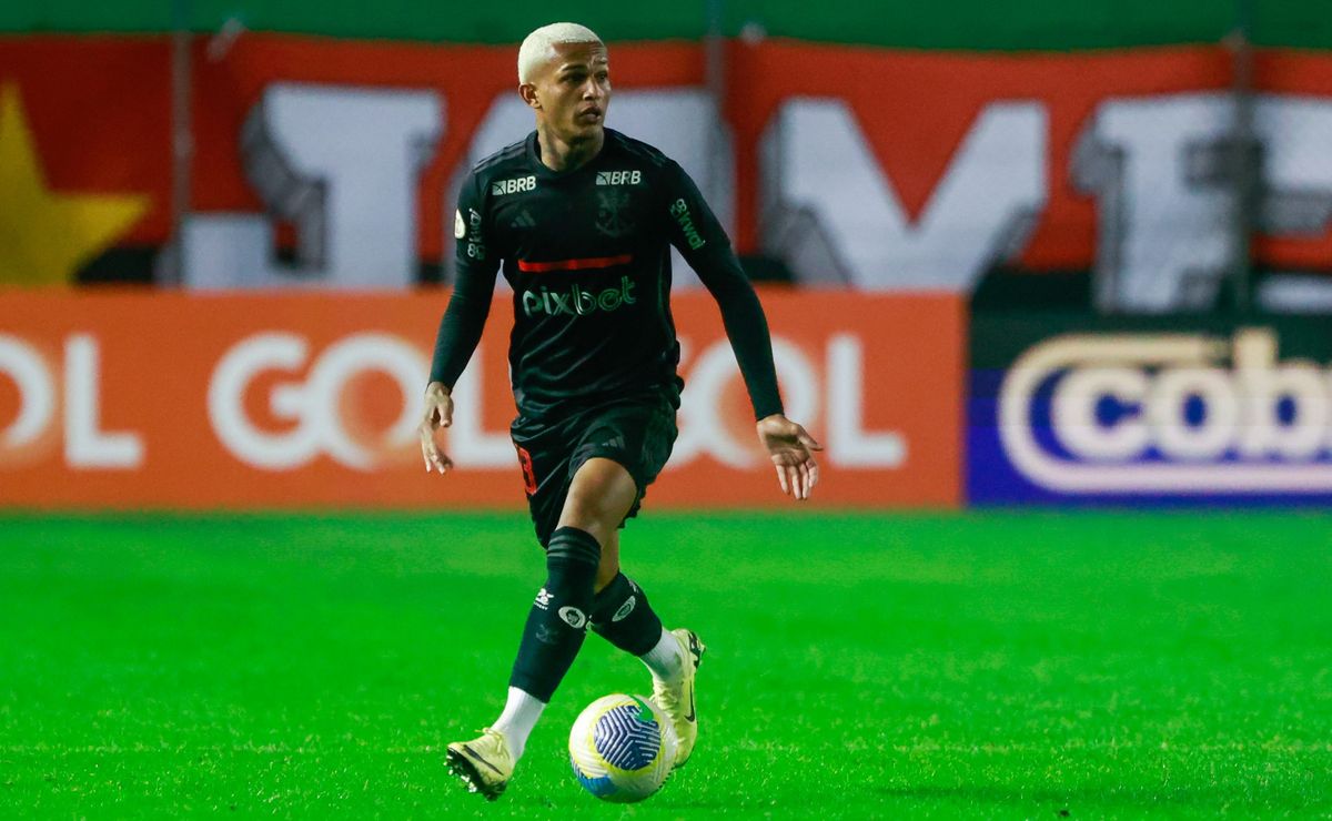 Contrato milionário de Wesley com Flamengo ultrapassa a marca de R$ 1 bilhão