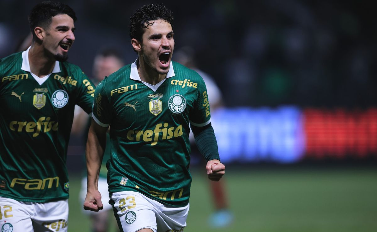 Flaco López destaca-se em triunfo do Palmeiras e equipe assume ponta do Brasileirão