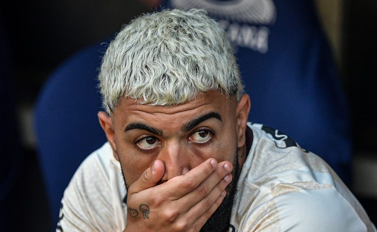 Gabigol expressa irritação e questiona: 