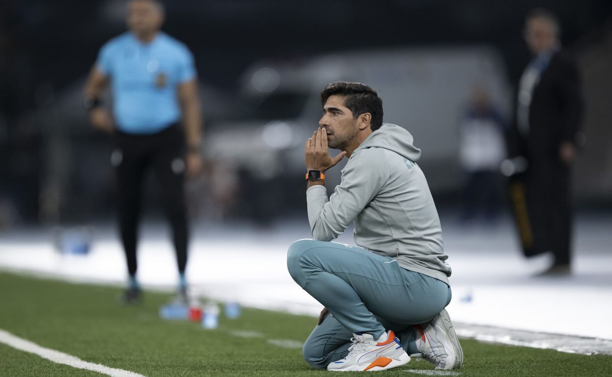 Palmeiras e Flamengo duelam em emocionantes confrontos na Copa do Brasil.
