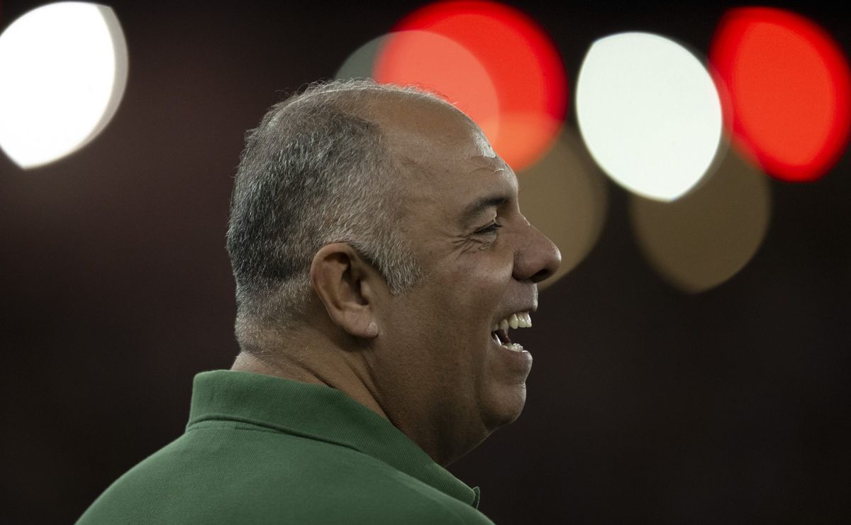 Flamengo perde Marcos Antônio, Braz inicia busca por outro volante talentoso.