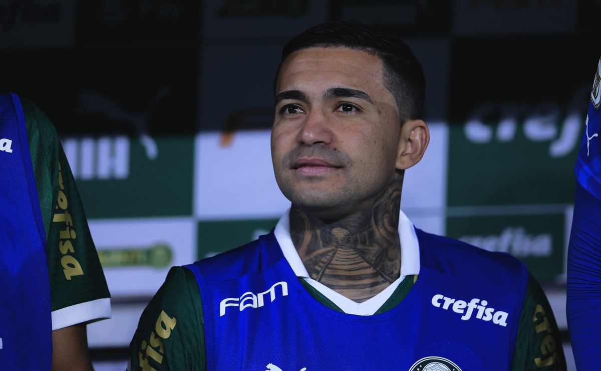 Dudu envia mensagem para torcida palmeirense após participação na vitória contra Cruzeiro.