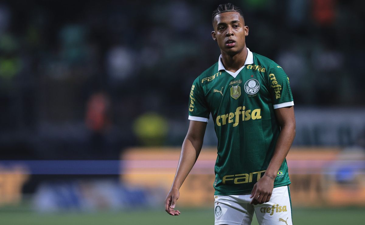R$ 72 milhões: Leila define venda de Vanderlan no Palmeiras