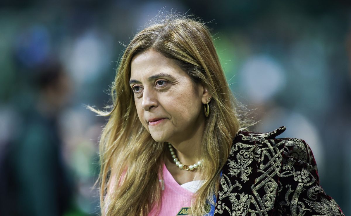 Flamengo enfrenta obstáculo na contratação de reforço após negativa de Leila Pereira
