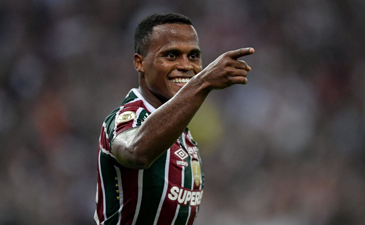 Arias brilha e Fluminense derrota Palmeiras no Maracanã; confira as avaliações