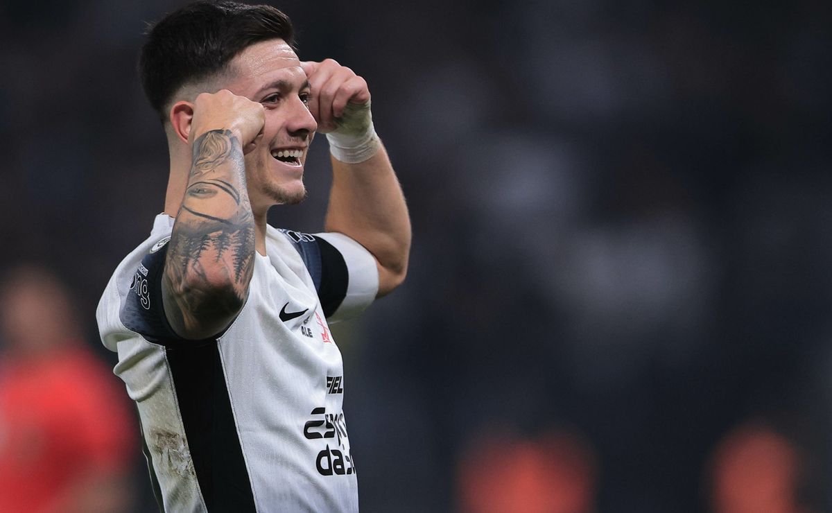 Garro resgata Corinthians após duas falhas de Félix Torres no jogo.
