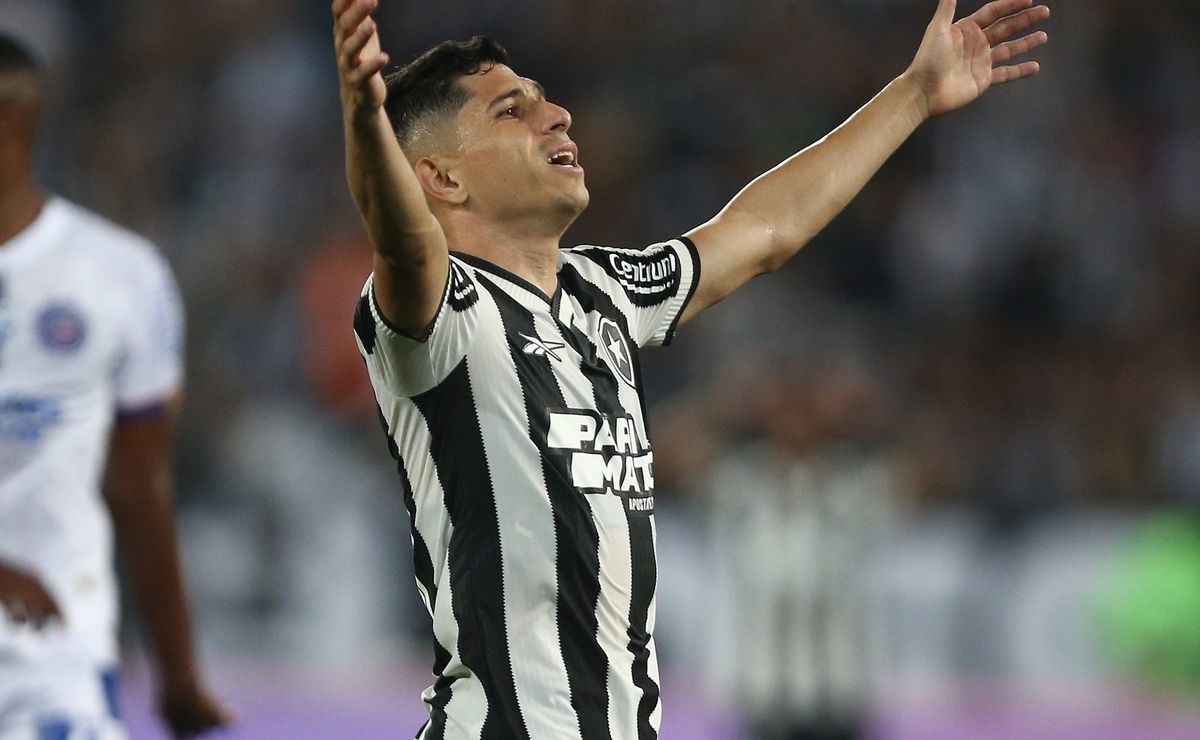 Botafogo tem páreo duro pela frente e Savarino crava estratégia: 'Se fazer forte'
