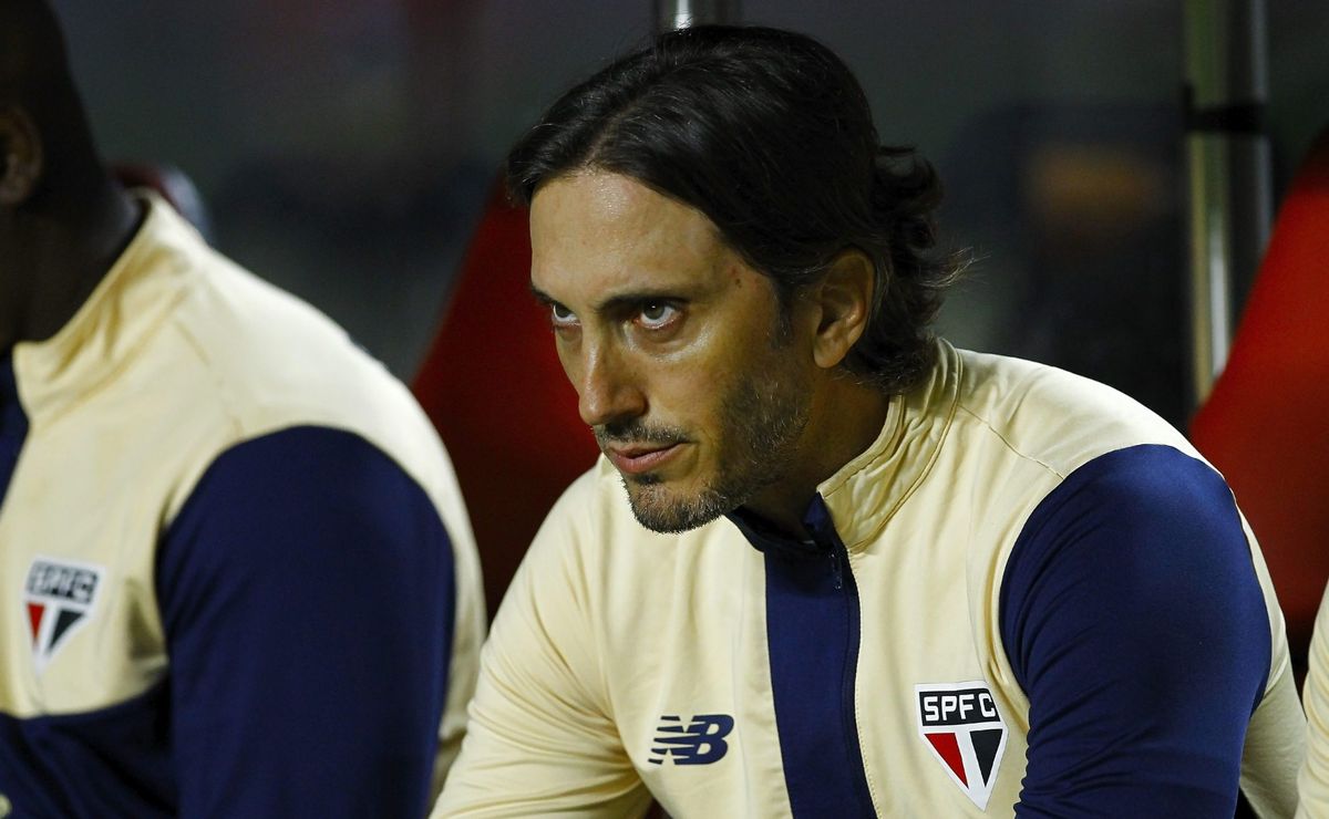 Zubeldía encara desafio de quebrar sequência negativa frente ao Fortaleza sem Lucas Moura