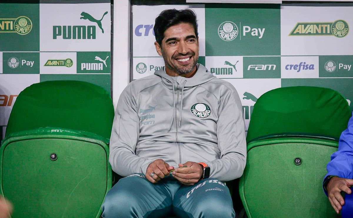 Estratégia ousada de Abel Ferreira para confronto entre Flamengo e Palmeiras.