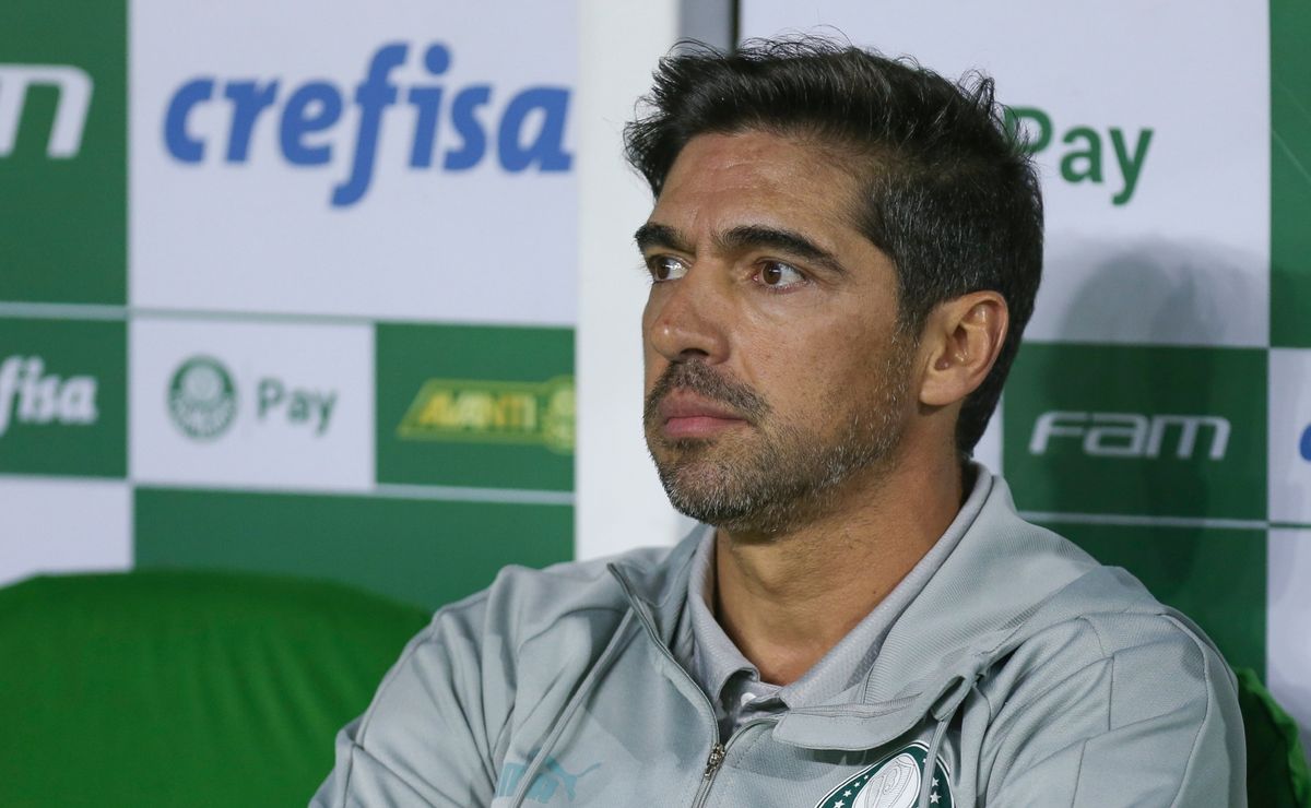 Abel Ferreira: Desempenho em Mata-Mata no Palmeiras antes de enfrentar o Flamengo