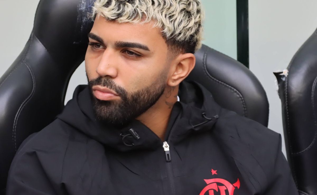 Câmeras registram Gabigol indignado e solicitação de expulsão em Flamengo x Palmeiras.