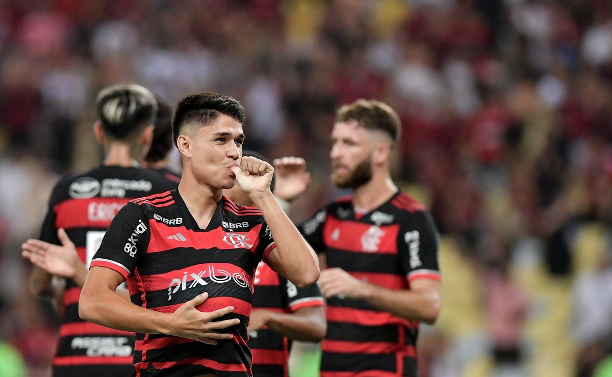 Flamengo vence Palmeiras e se aproxima das quartas da Copa do Brasil