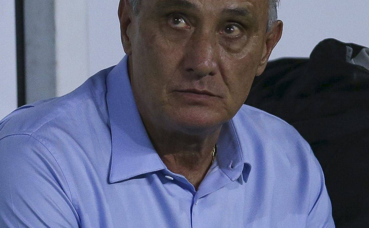 Tite é criticado pela torcida do Flamengo após classificação contra Palmeiras
