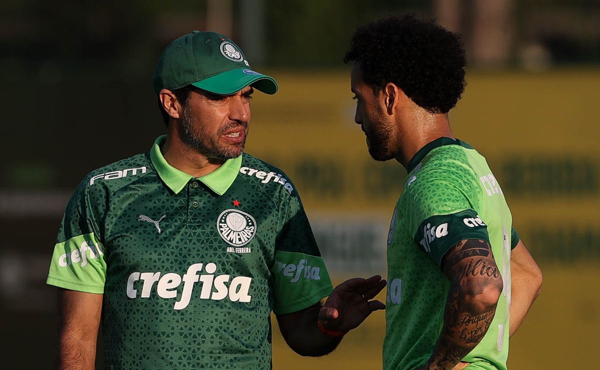 Abel escala equipe ofensiva para enfrentar o Flamengo no Palmeiras