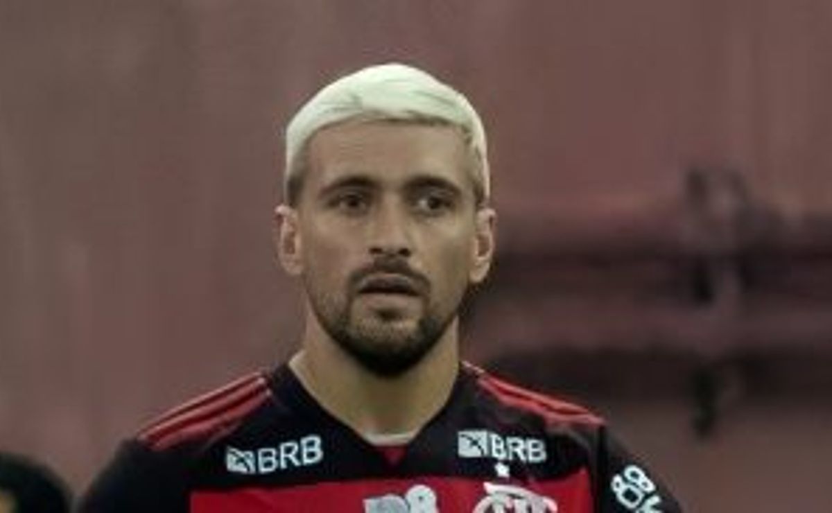 Arrascaeta analisa empate entre Flamengo e Palmeiras pelo Brasileirão: 