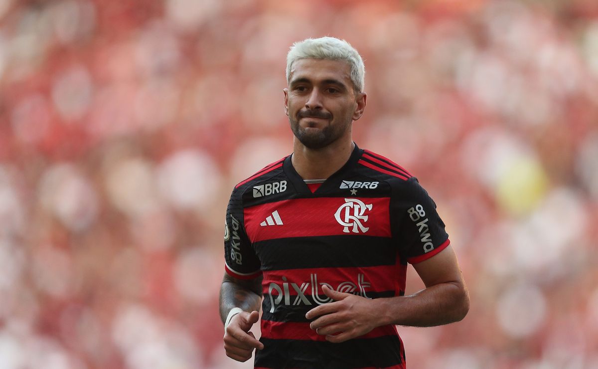 Lamentação de Arrascaeta após empate do Flamengo contra o Palmeiras