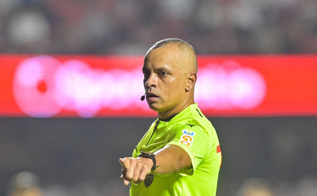 Áudios do VAR em Flamengo x Palmeiras: Decisões Factuais no Duelo Controverso
