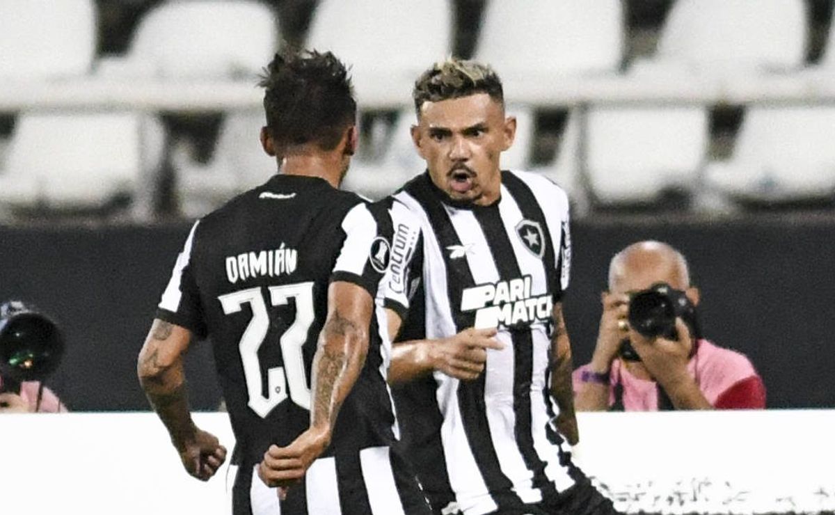 Tiquinho Soares confiante para confronto decisivo contra o Palmeiras na Libertadores