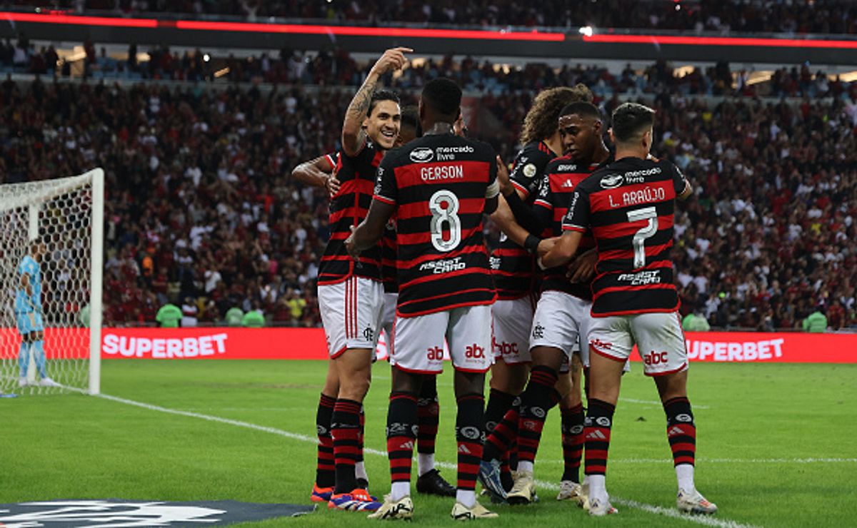 Flamengo inscreve 49 jogadores na Libertadores: Destaques na Lista Oficial!