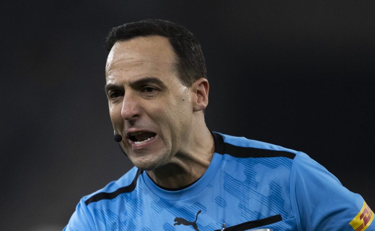 arbitragem de Esteban Ostojich aprovada em jogo entre Botafogo e Palmeiras