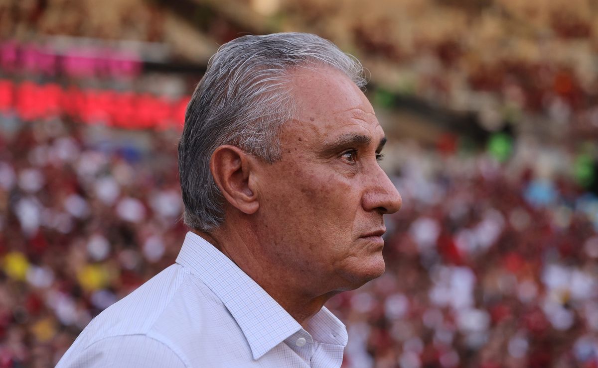 Após ser superado por Flamengo de Tite, treinador rival dispara: "Melhor elenco"