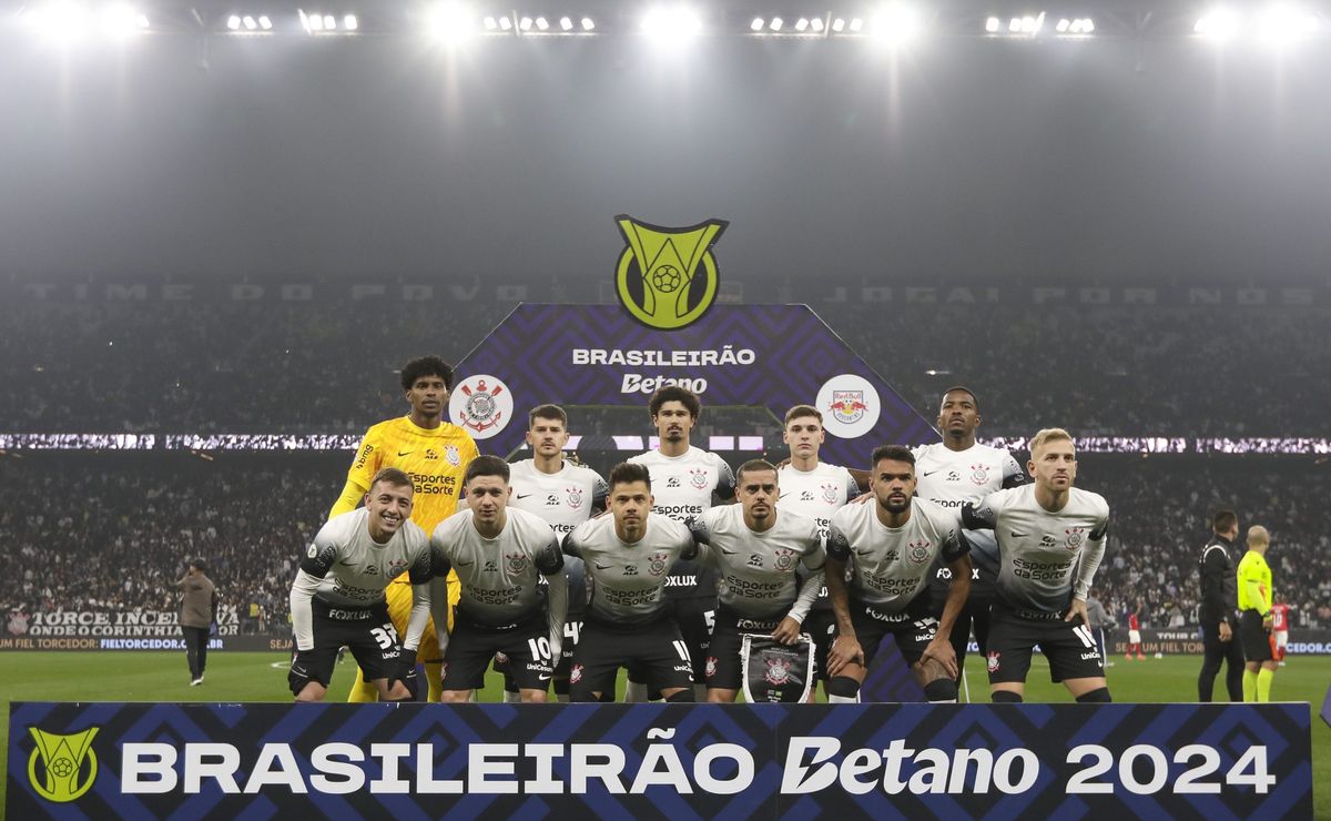 Possível reforço Héctor Hernández busca mostrar talento no Corinthians aos olhos da elite