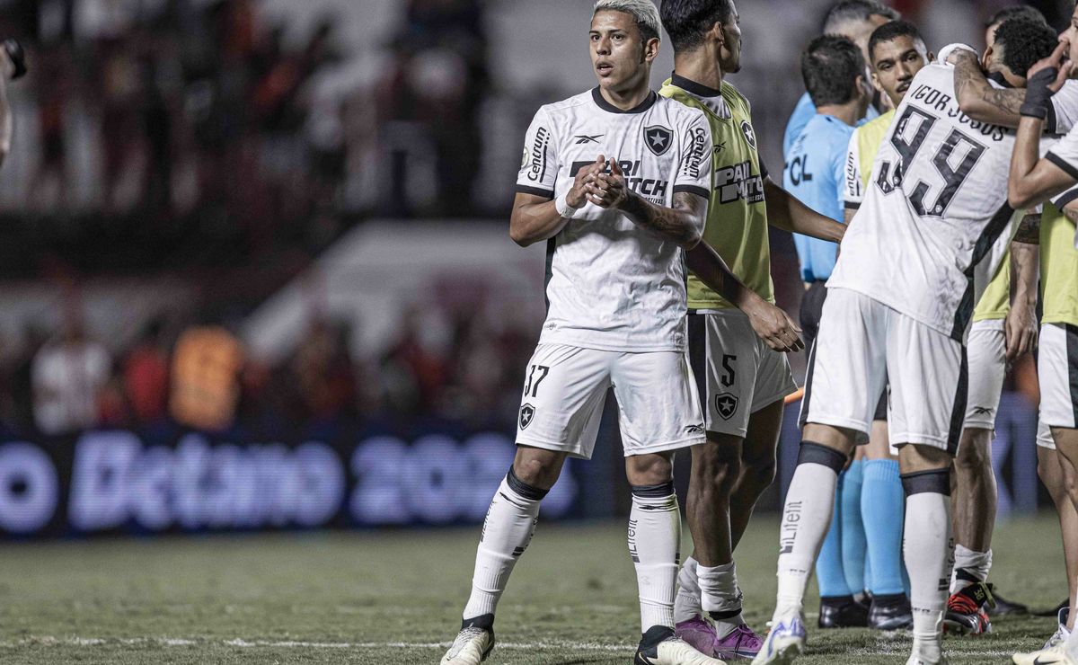 Matheus Martins não se intimida frente a provocações de Bruno Henrique.