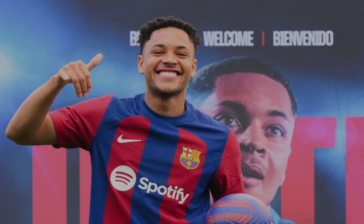 Inter busca contratar Vitor Roque para superar concorrência do Corinthians