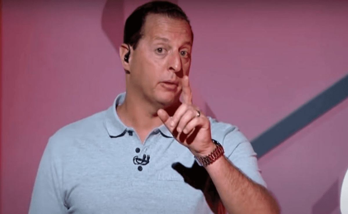 Proposta milionária do Southampton por Yuri Alberto confirma Benja em visita ao Brasil