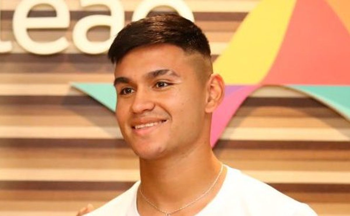 Alterações na Escalação do Flamengo para Confronto Contra o Corinthians e Inscrição de Alcaraz