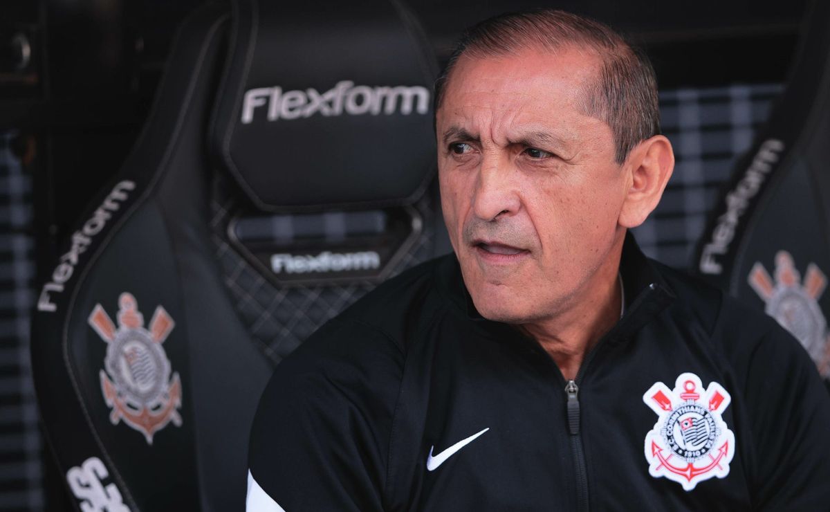 Corinthians: Ramón Diaz utiliza data Fifa para ajustes e virada na reta final.