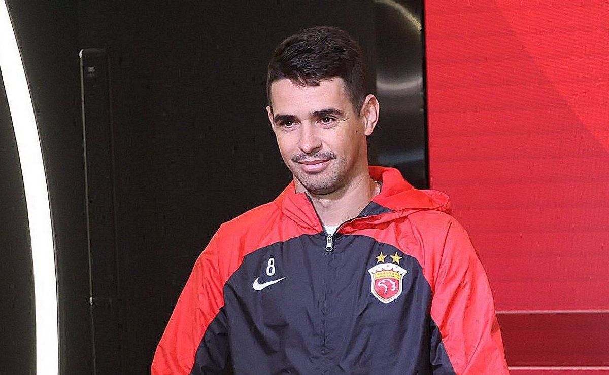 Oscar decide para onde vai após sair da China e Flamengo é informado sobre destino do meio-campista