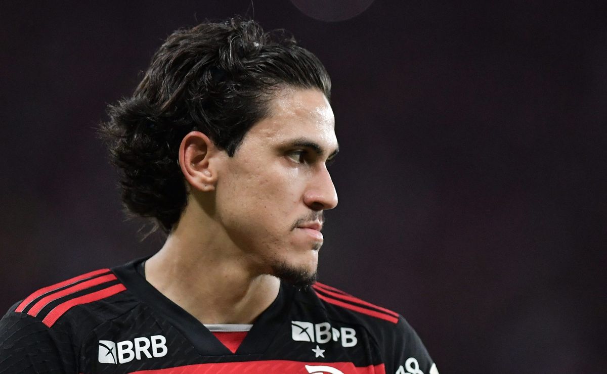 Pedro sofre grave lesão no joelho e desfalca Flamengo por 10 meses