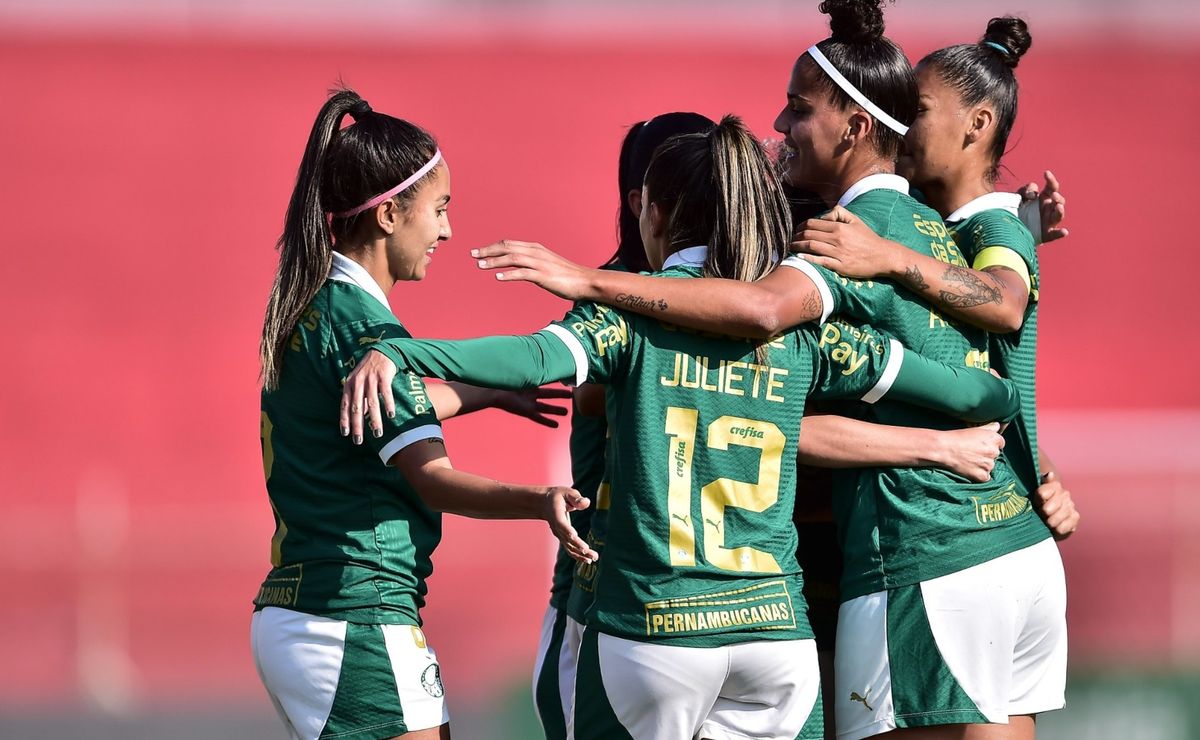 Palmeiras prepara alterações para encarar Corinthians em busca de reação no Brasileirão Feminino