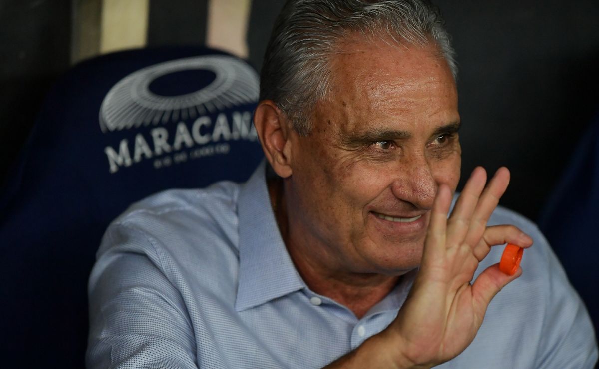 Tite volta a ser criticado e decreta substituto de Pedro no Flamengo: "Tem a cara de pau de dizer"