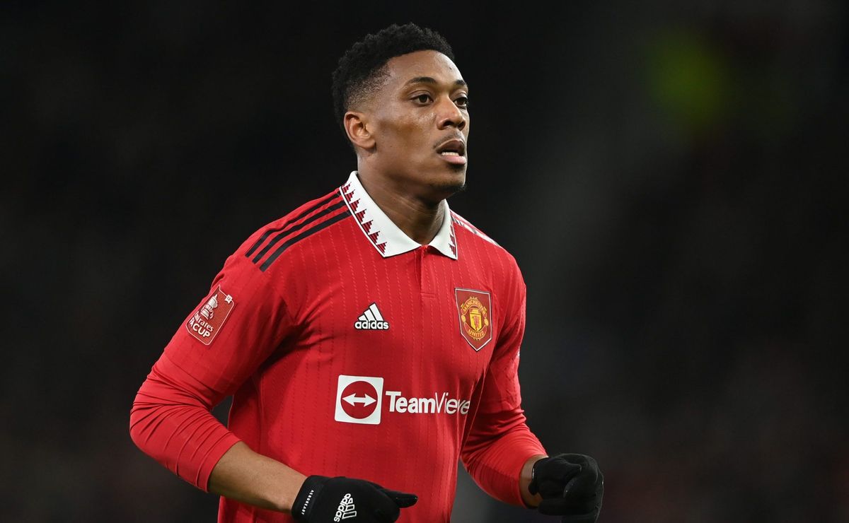 R$ 2 Milhões: Martial exige alto salário para assinar com Flamengo, segundo Casagrande