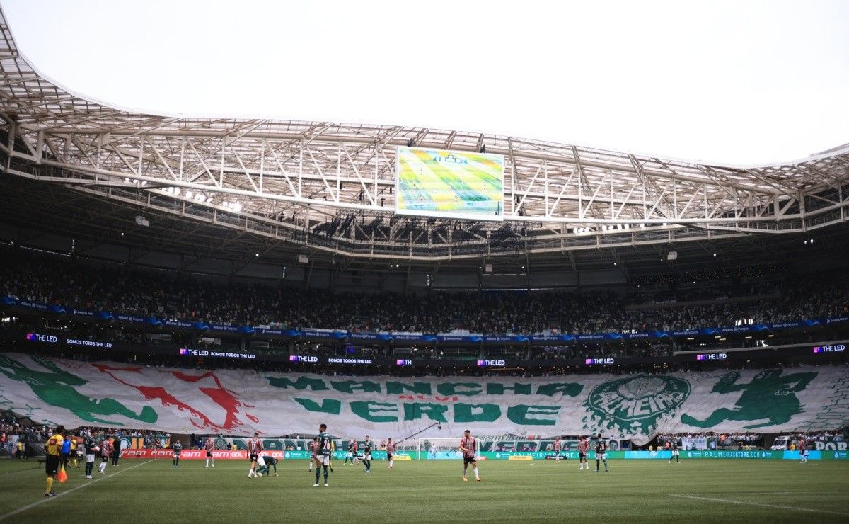 Palmeiras de Abel fará estreia no Allianz Parque em até 40 dias.