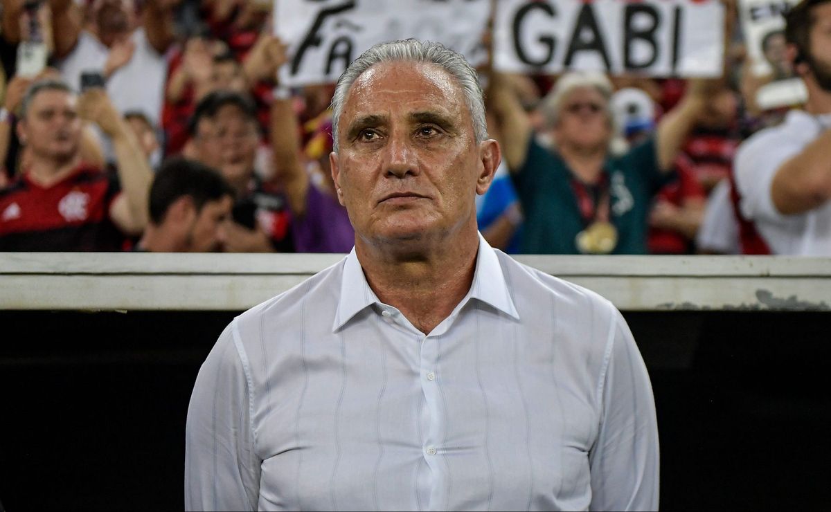 Tite fica revoltado na coletiva do Flamengo e detona jornalista: "Quem disse, mentiu"