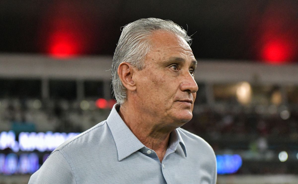 Tite segue com problemas no ataque do Flamengo e busca soluções caseiras no elenco