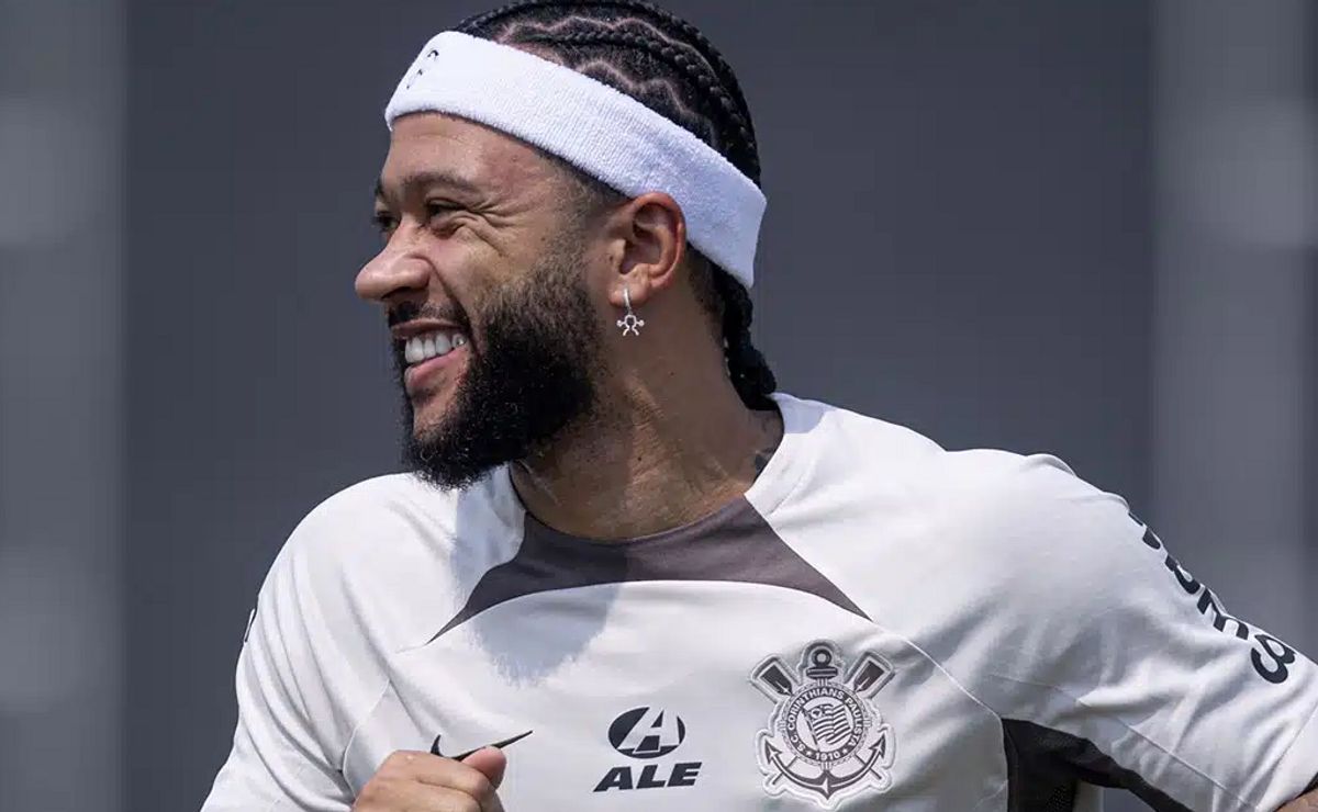 Memphis Depay se antecipa a Ramón Díaz e dá pista sobre estreia pelo Corinthians