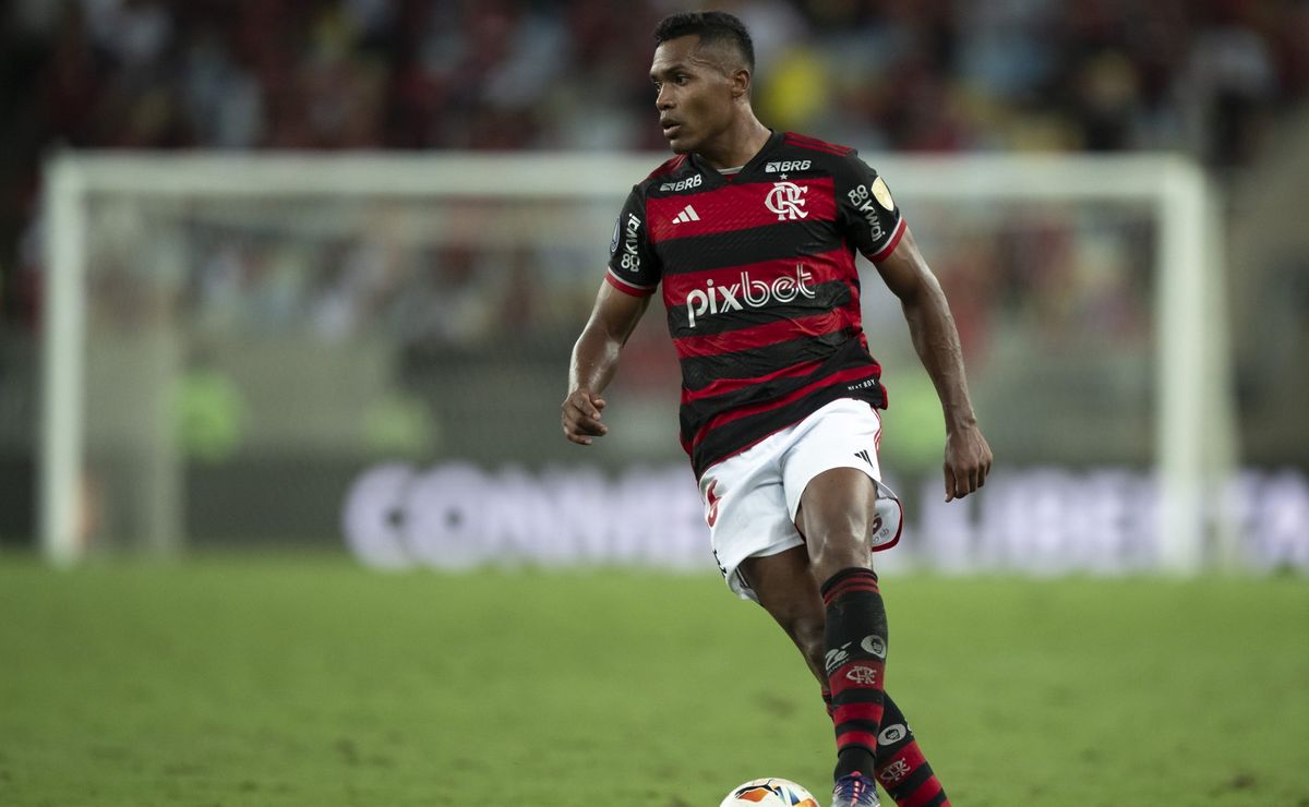 Alex Sandro revela o maior erro do Flamengo contra o Peñarol e aponta caminho para a classificação na Libertadores