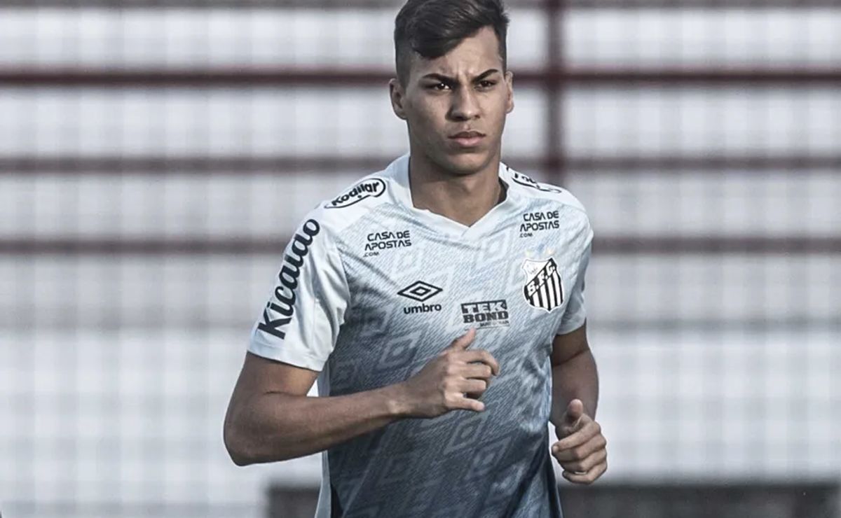 Kaio Jorge revela detalhes de sua saída do Santos e cita ingratidão