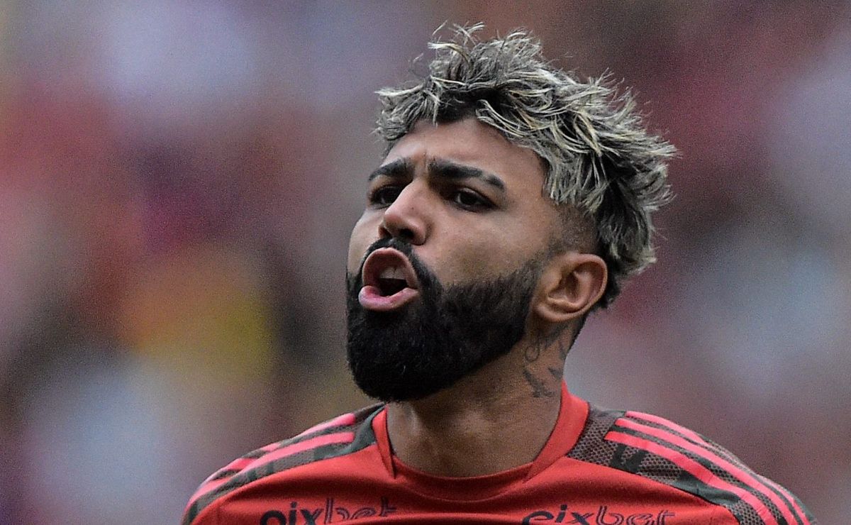 Demissão de Tite é pedida no Flamengo pela Nação e tratamento com Gabigol influenciou, diz Hernan