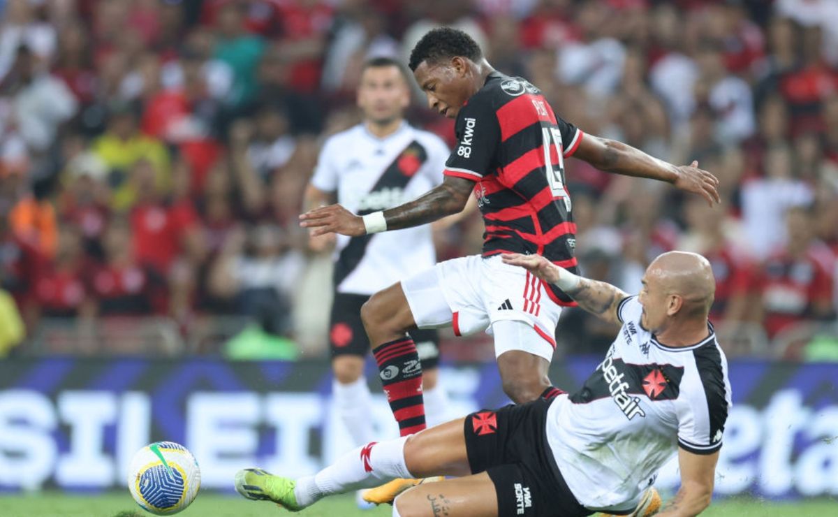 Gonzalo Plata recebe decisão de Tite no Flamengo 2 dias antes o jogo contra o Peñarol