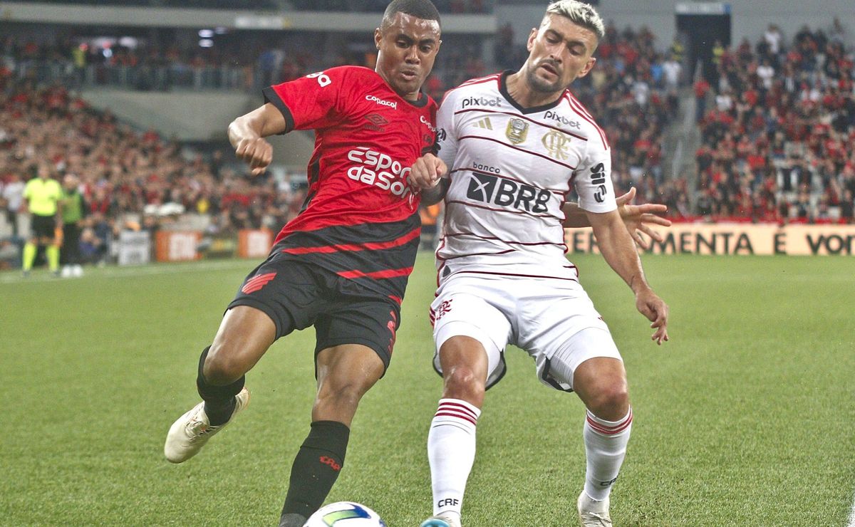 Brasileirão: Flamengo x Athletico-PR horário, escalações do jogo, arbitragem e informações principais