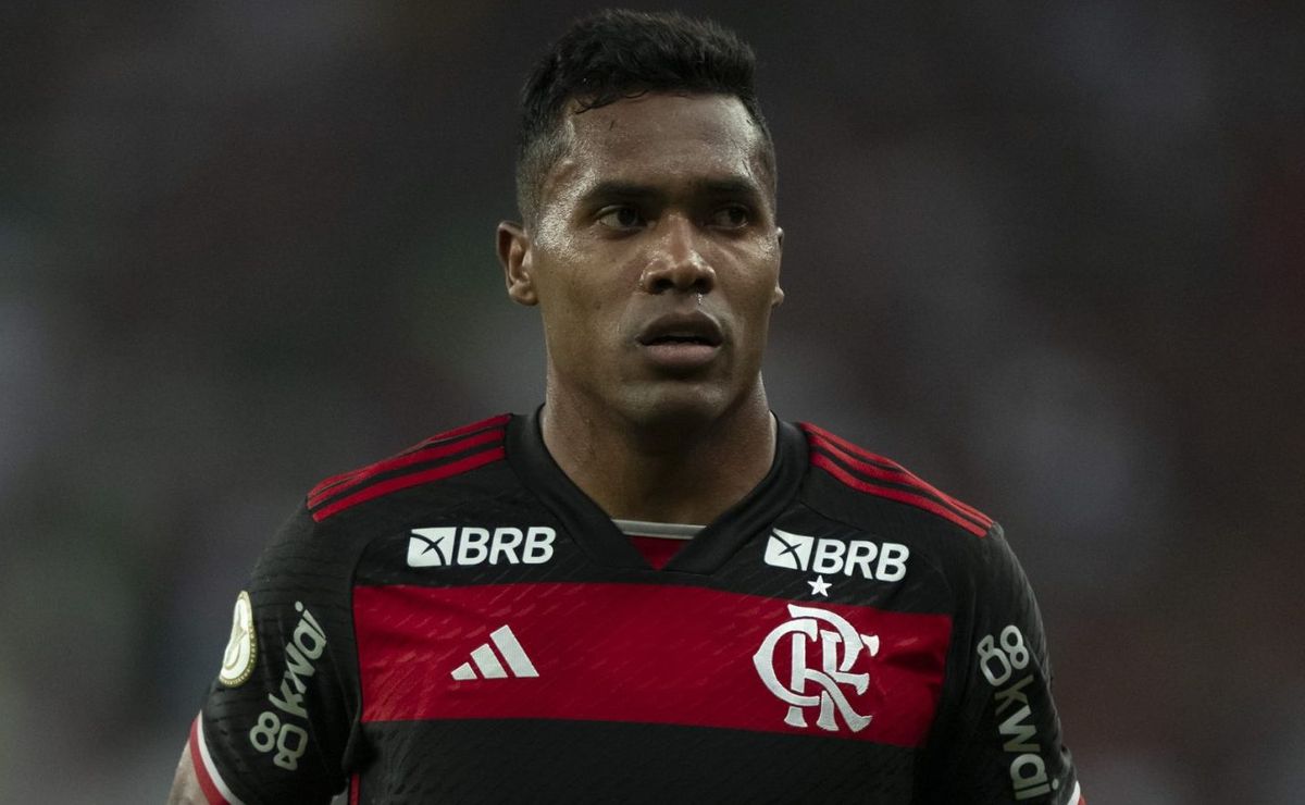 Alex Sandro faz análise sobre Gabigol após vitória na Copa do Brasil e elogia atacante