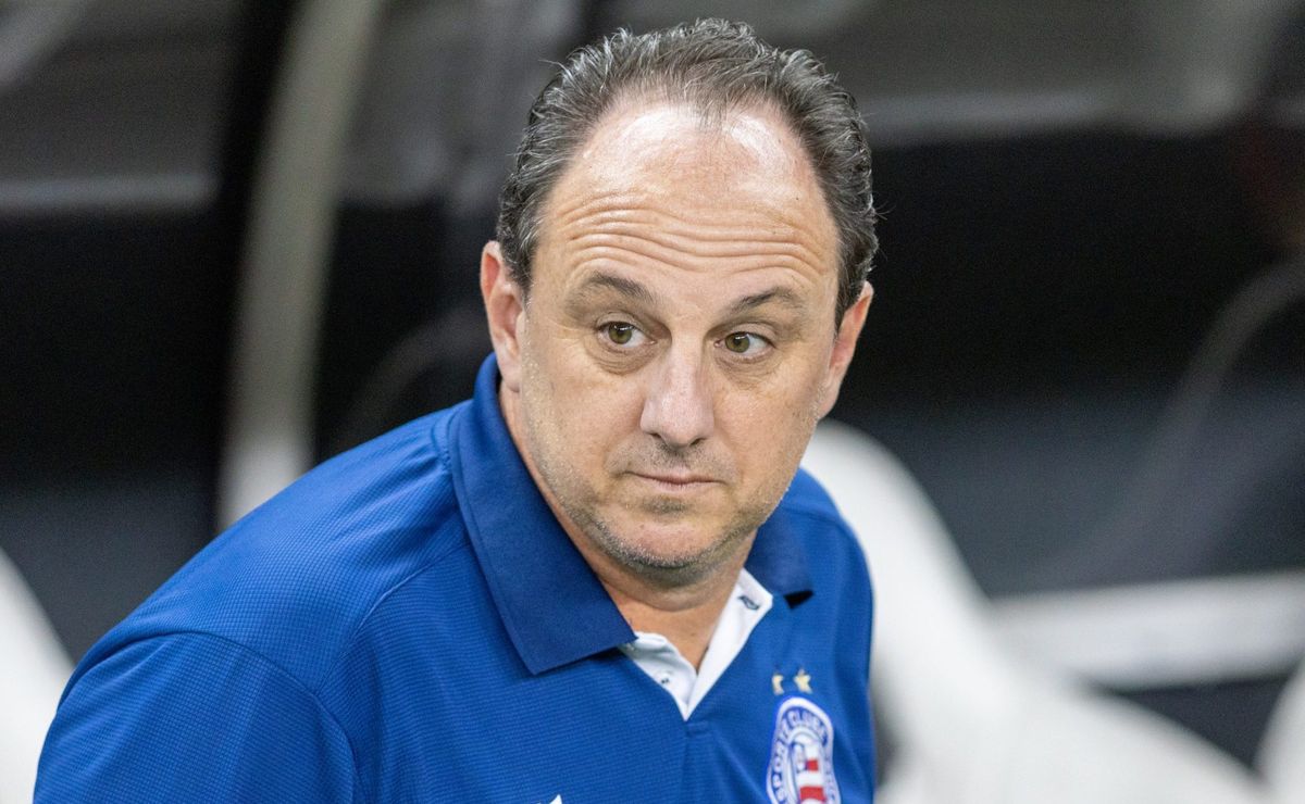 Rogério Ceni avalia derrota contra o Flamengo de Filipe Luís: “Forte fisicamente e tecnicamente”